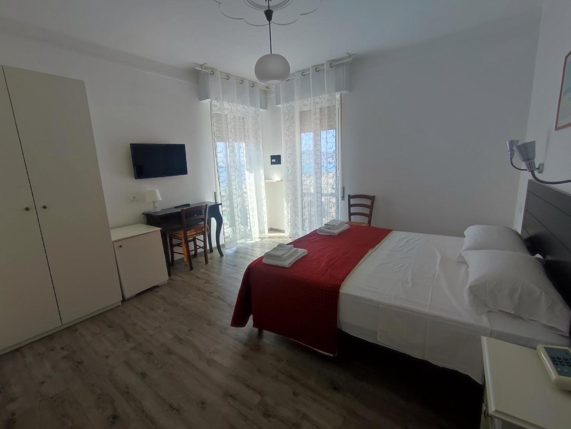 Hotel Tirreno Alassio Zewnętrze zdjęcie